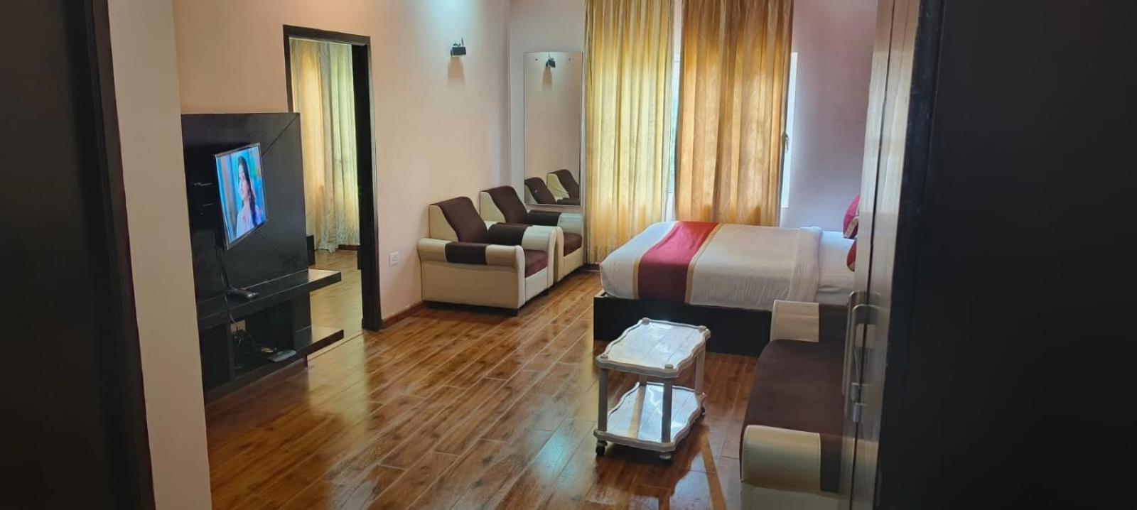Hotel Le Castle Kodaikanal Eksteriør billede